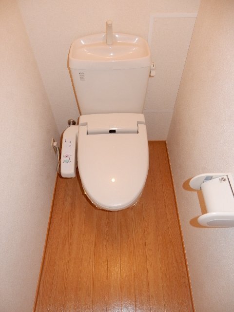 拡大写真：イマジンI 2階201のトイレ