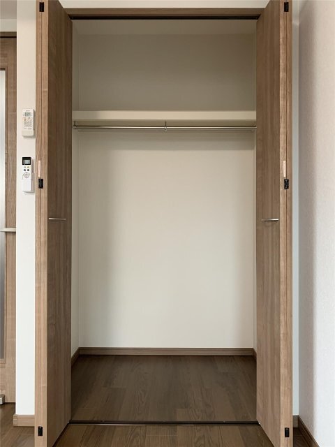 拡大写真：エスト東古松 6階601の収納