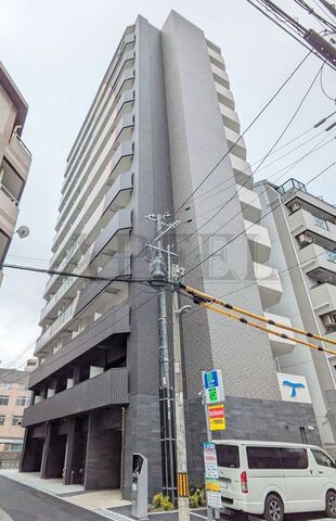 セレニテ難波ミラク壱番館の外観