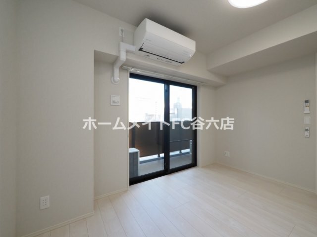 拡大写真:グランセジュール大国町 4階401の洋室
