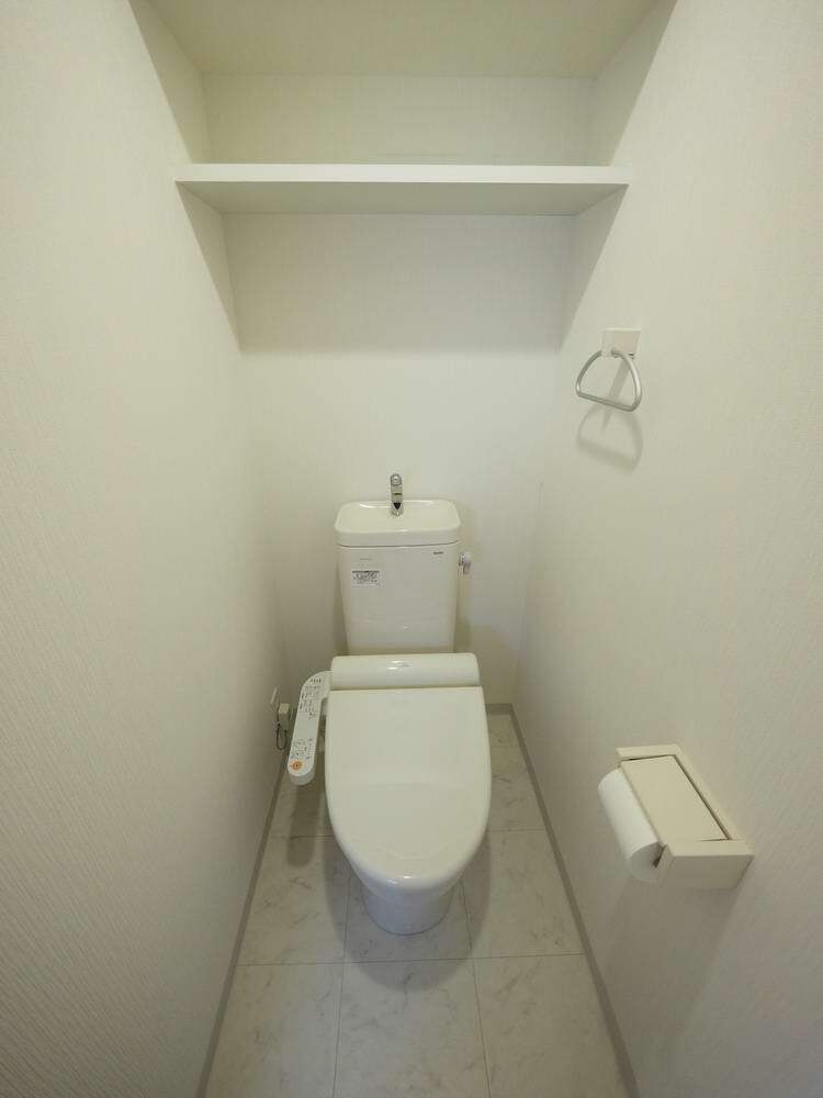 拡大写真:アーバンフラッツ心斎橋 5階504のトイレ
