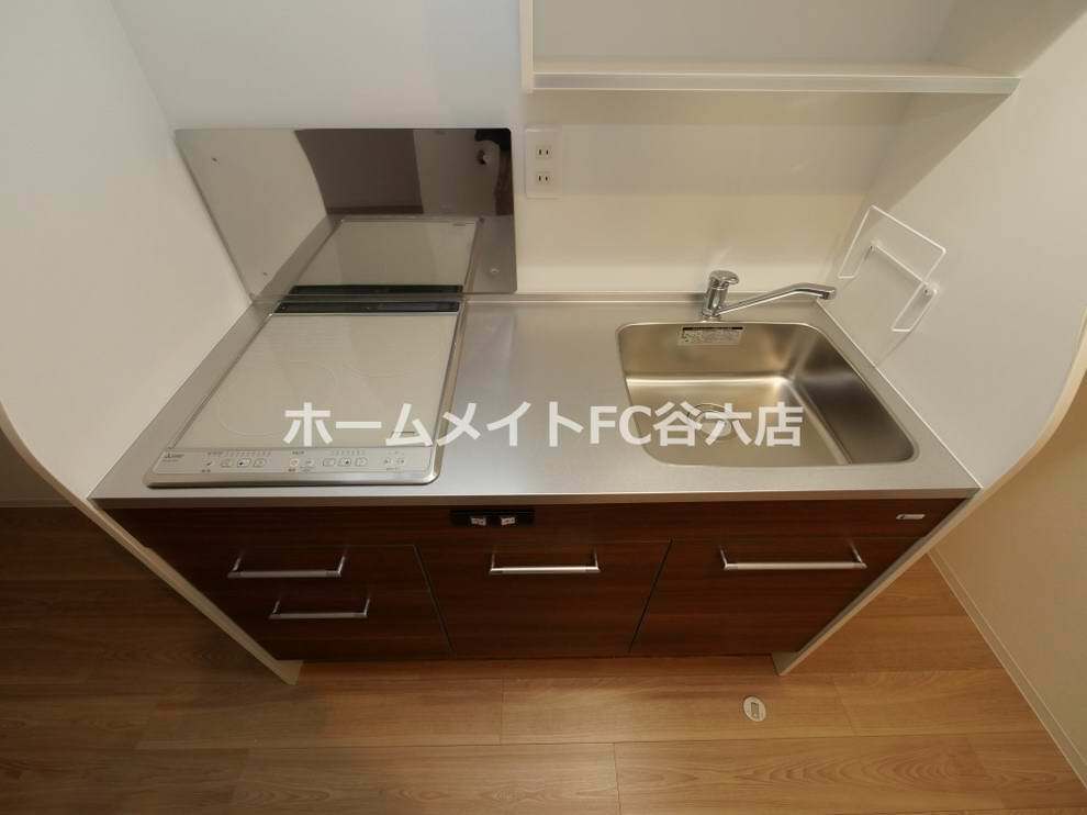 拡大写真:コンフォリア・リヴ淡路町一丁目 2階204のキッチン