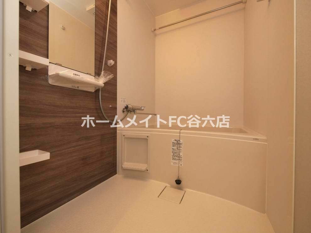 拡大写真:コンフォリア・リヴ淡路町一丁目 2階204の風呂