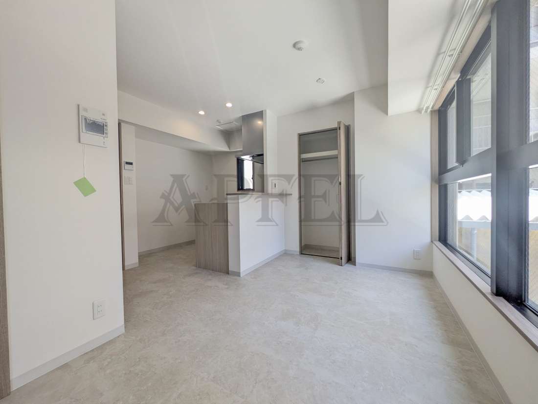 拡大写真:La Casa 上汐 4階401の居間