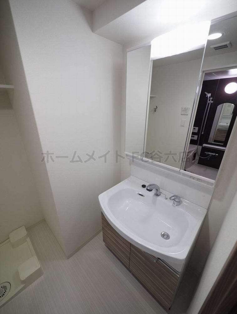 拡大写真:プレサンス松屋町グレース 9階904の洗面所