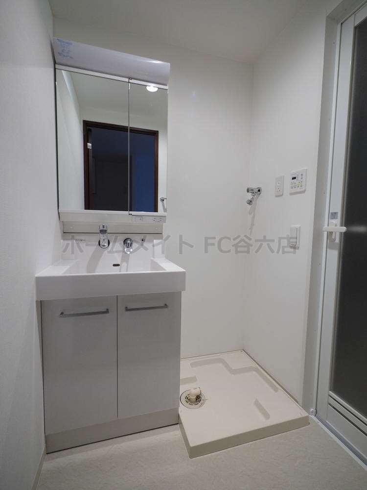 拡大写真:URBAN FLATS中之島 3階314の洗面所