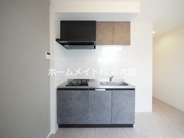 拡大写真:S-MOVE大阪鶴見 3階301のキッチン