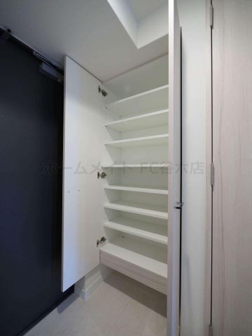 拡大写真:S-RESIDENCE緑橋駅前 13階1312の玄関