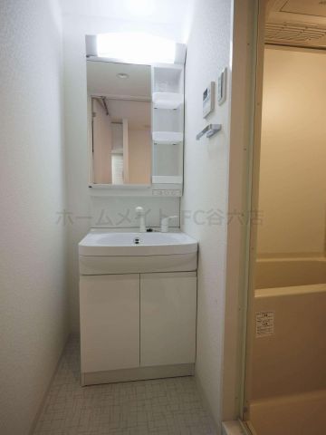 拡大写真:S-RESIDENCE緑橋駅前 13階1312の洗面所