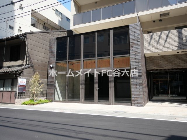 拡大写真:ParkHills安堂寺町 5階603のエントランス