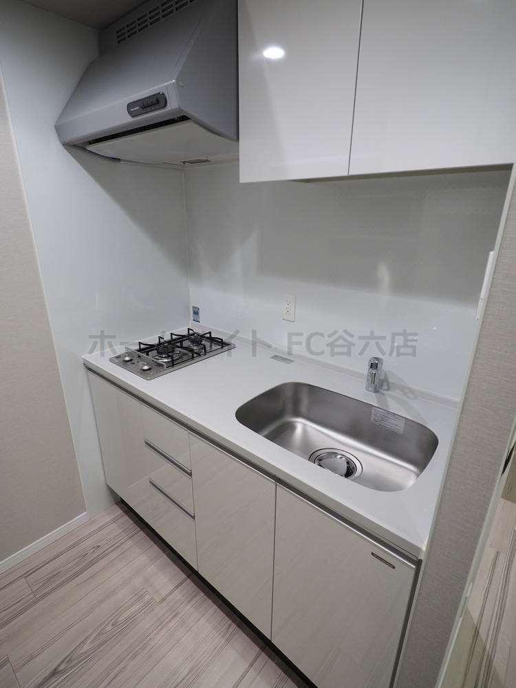 拡大写真:パークアクシス心斎橋 13階1301のキッチン