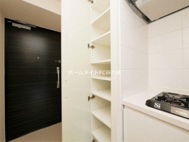 拡大写真:S-RESIDENCE難波Briller 3階306の玄関