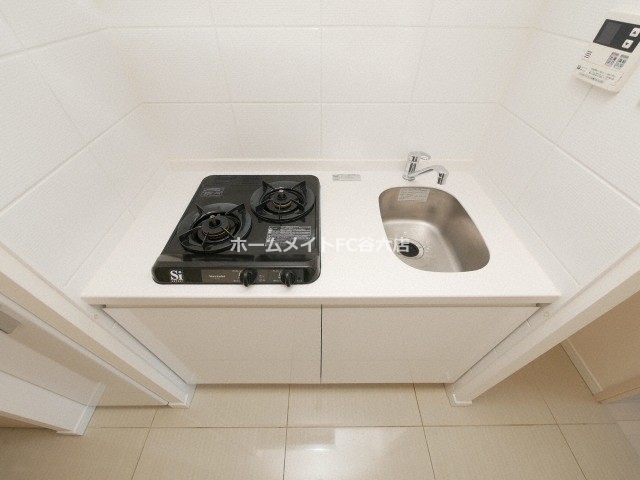 拡大写真:S-RESIDENCE難波Briller 3階306のキッチン