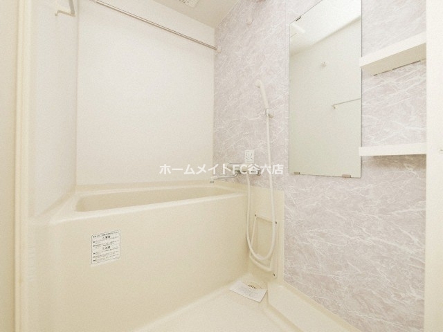 拡大写真:S-RESIDENCE難波Briller 3階306の風呂