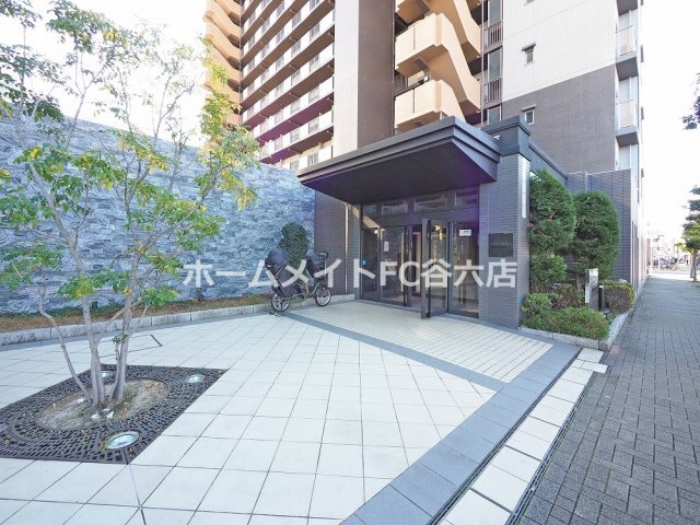 拡大写真:レジディア都島Ⅰ 4階402のエントランス