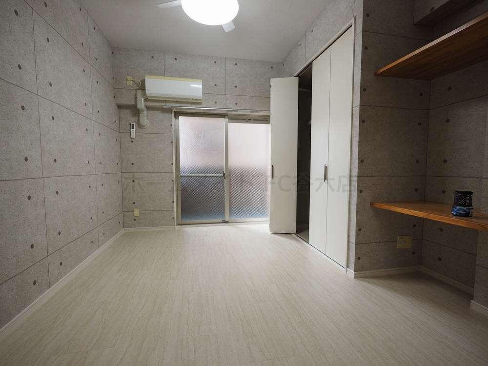 拡大写真:ジューム南船場 4階403の寝室