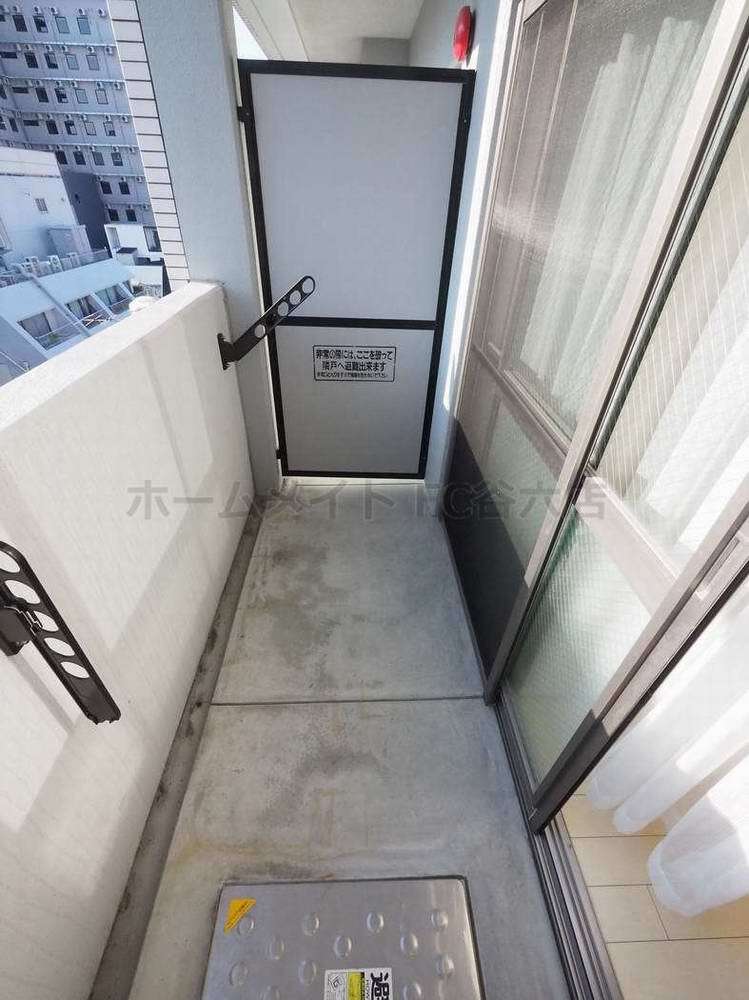 拡大写真：ソシオ心斎橋 9階902のバルコニー