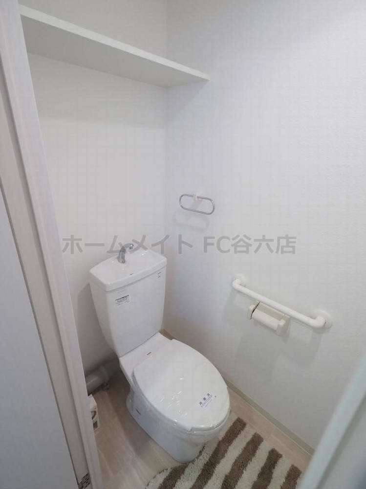 拡大写真：ソシオ心斎橋 9階902のトイレ