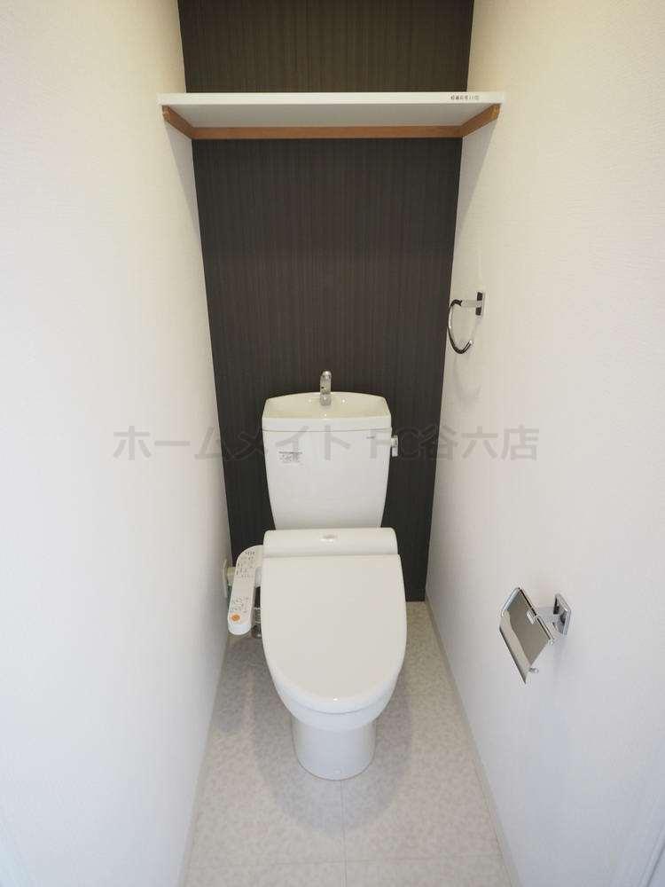 拡大写真:クリスタルグランツ谷町 4階403のトイレ