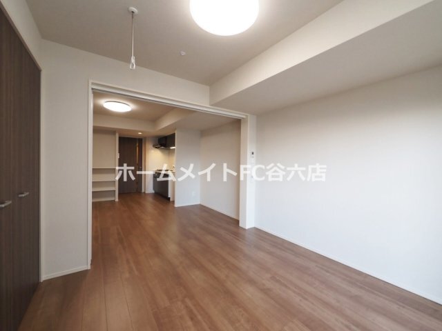 拡大写真:グランセジュール大国町 7階707の洋室