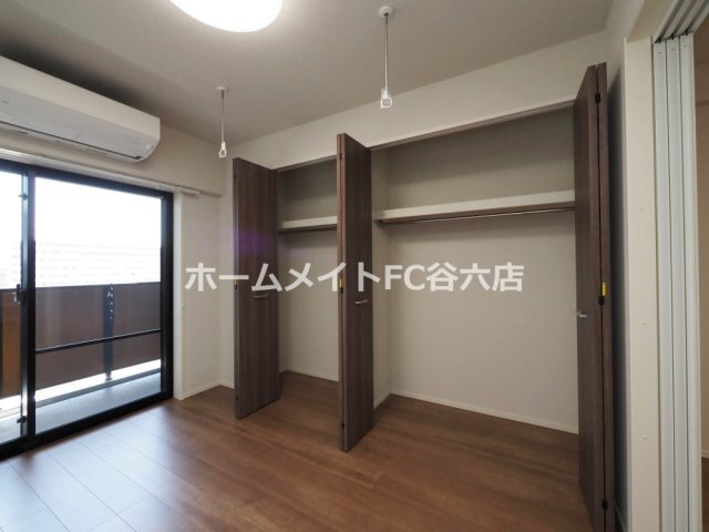 拡大写真:グランセジュール大国町 7階707の収納