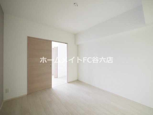拡大写真:AND TERRACE 文の里 5階511の居間