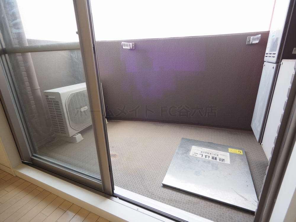 拡大写真:S-RESIDENCE Hommachi Marks 12階1202のバルコニー