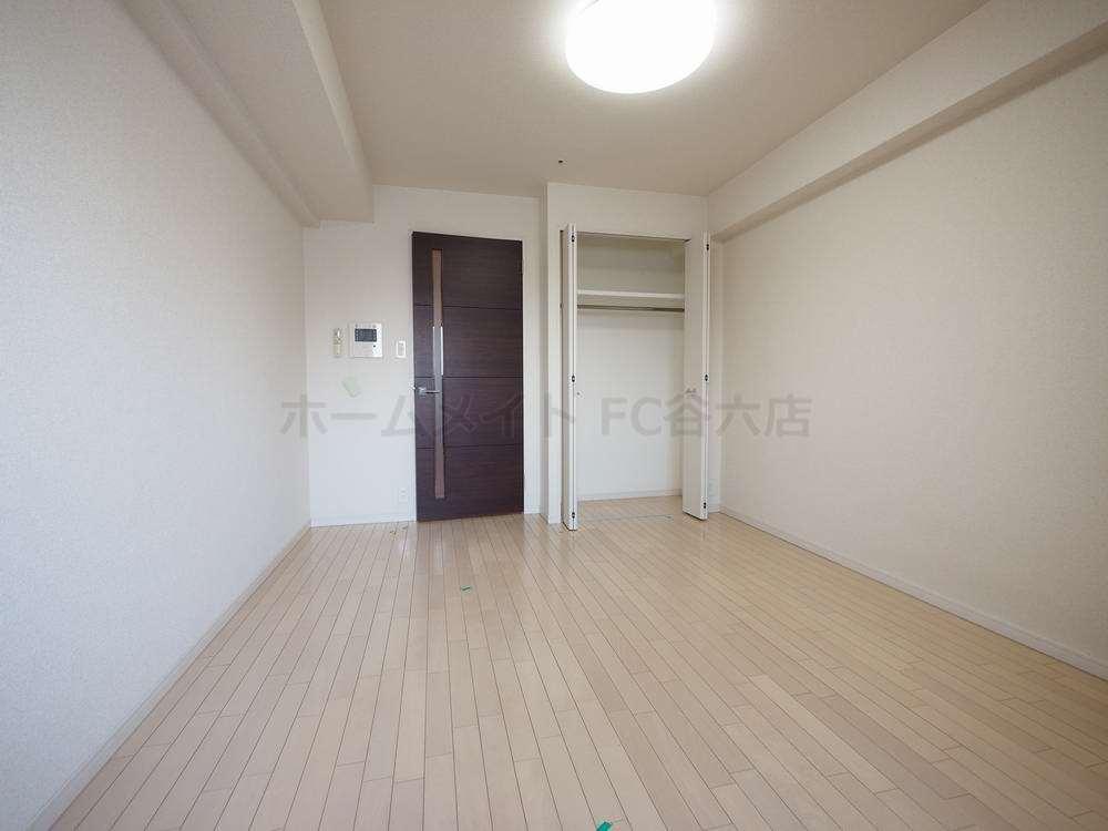 拡大写真:S-RESIDENCE Hommachi Marks 12階1202の寝室