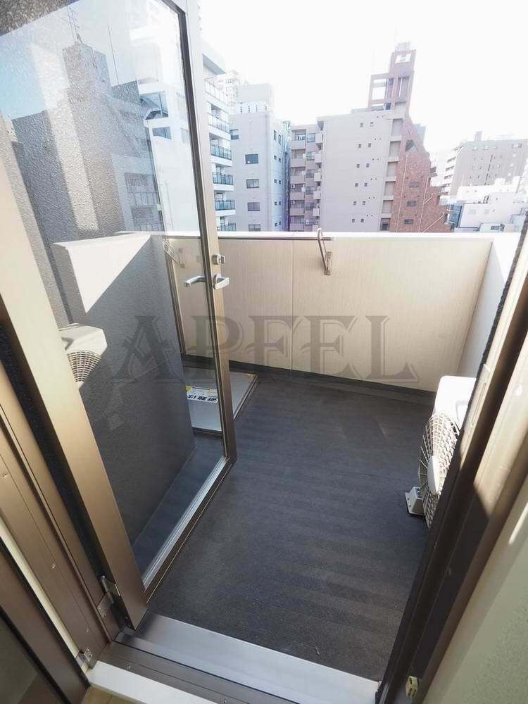 拡大写真:セレニテ本町グランデ 10階1004のバルコニー