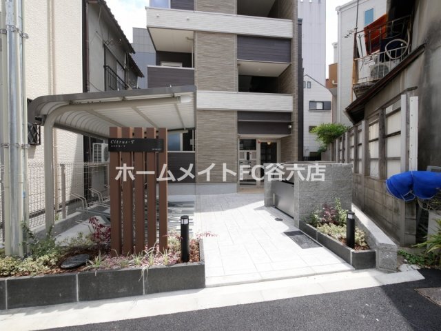 拡大写真:シトラス・T 2階201のエントランス
