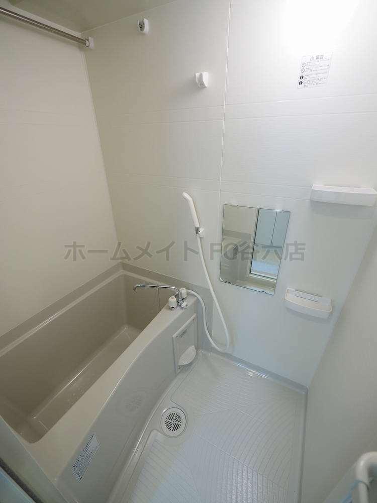 拡大写真：ラ・フォンテ松屋町 2階205の風呂
