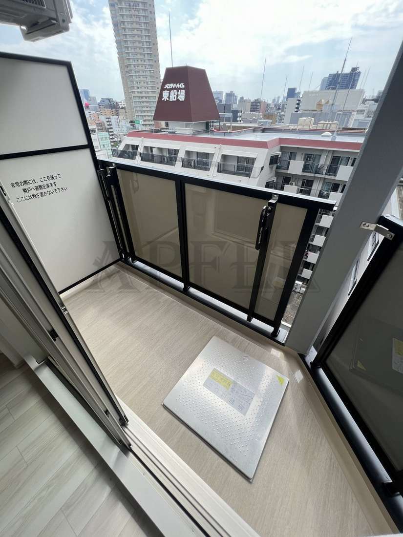 拡大写真:CITY PAL CREST TANIMACHI 5階506のバルコニー