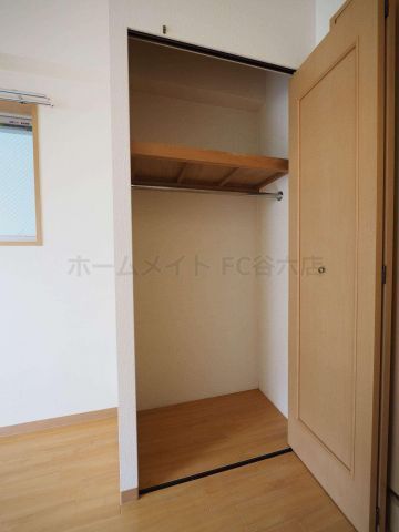 拡大写真:エスリード上本町北 2階206のクローゼット