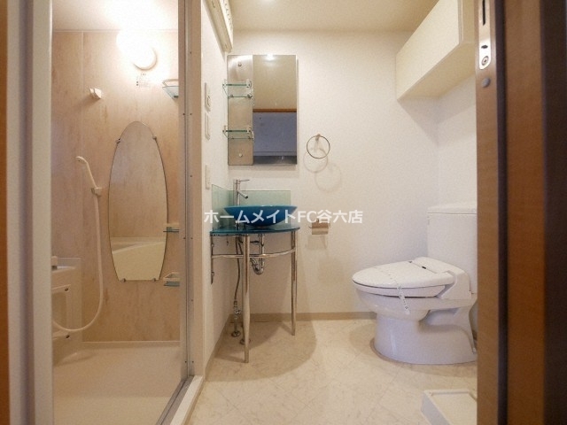 拡大写真:URBAN FLATS江坂 10階1007のトイレ