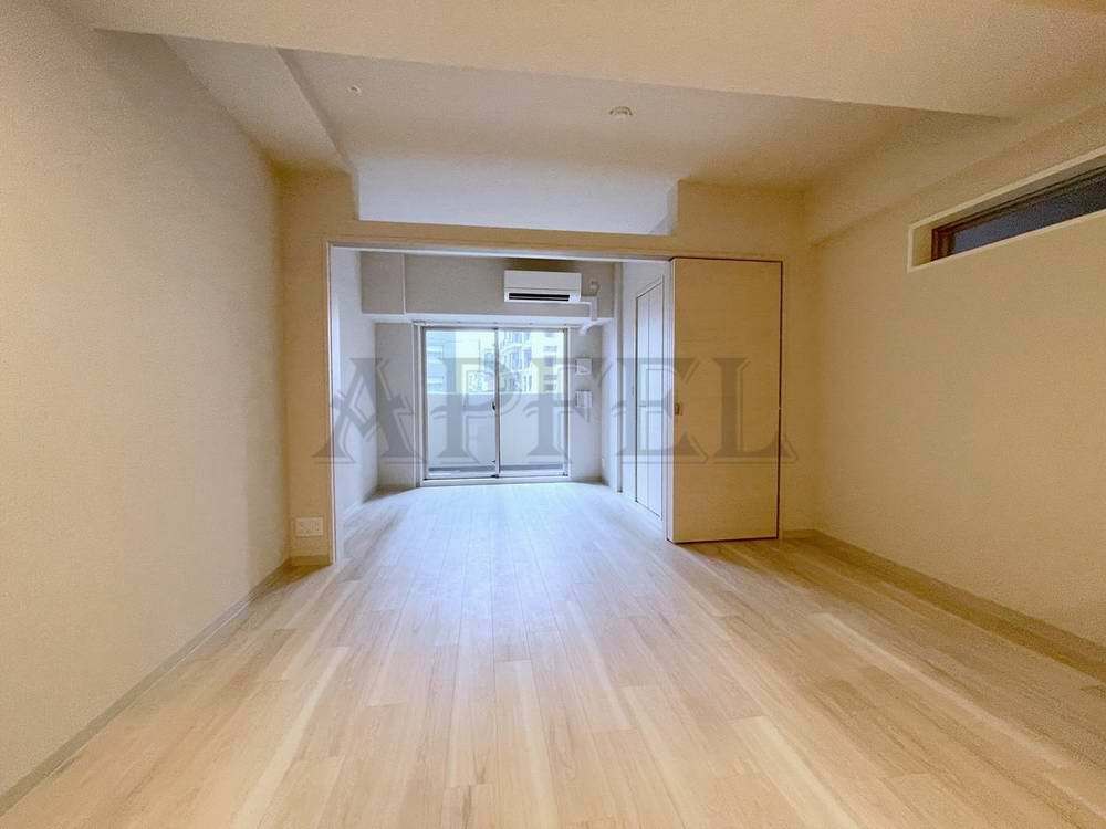 拡大写真:La Douceur玉造 7階701の居間