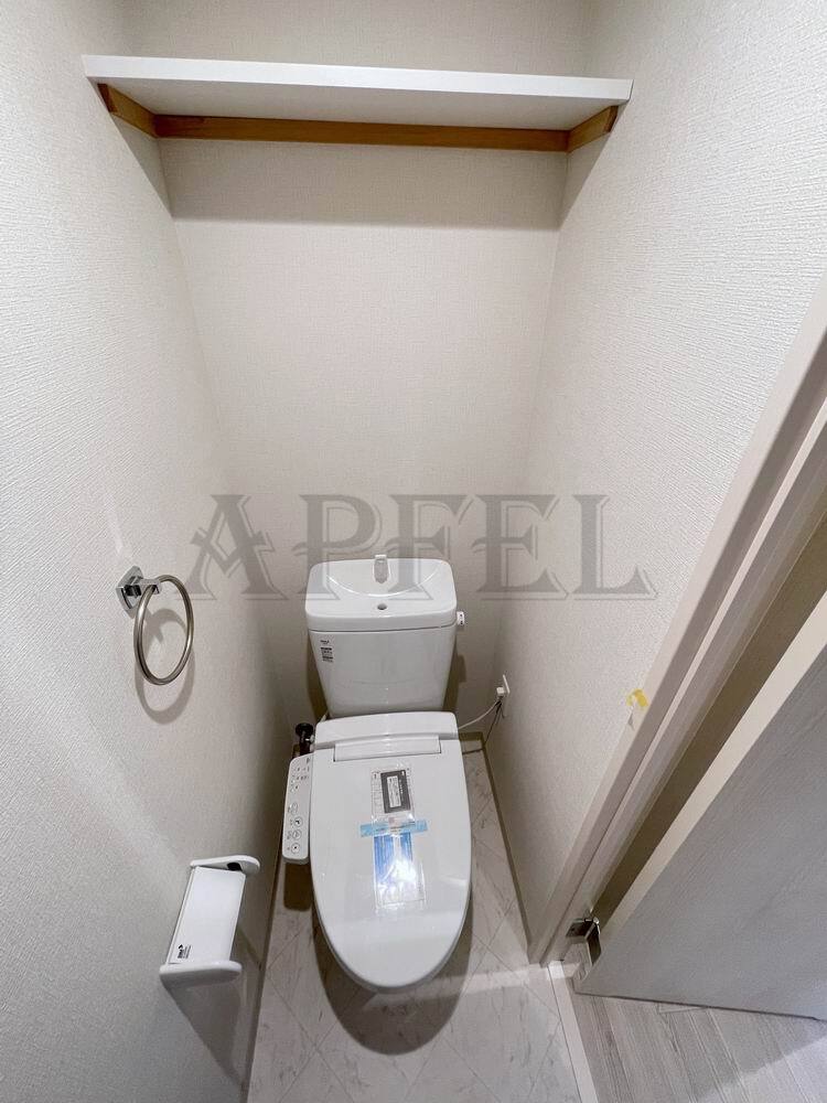 拡大写真:セゾンラトゥールMIYAKOJIMA 8階802のトイレ