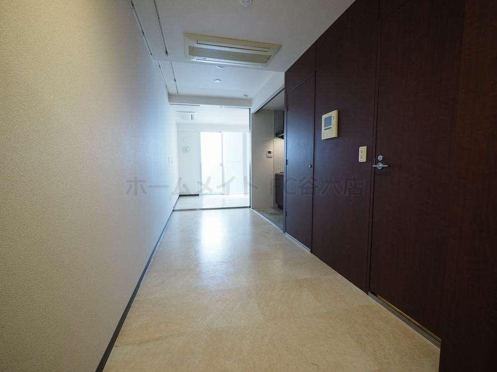 拡大写真:アーバンフラッツ瓦町 9階905の玄関