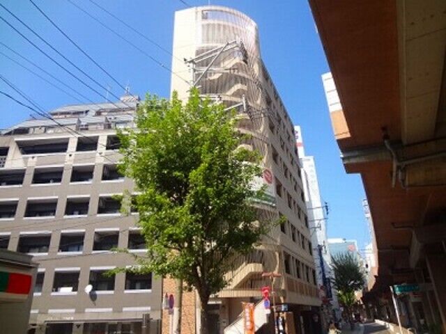 ファースト天神の外観