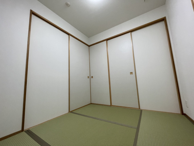 拡大写真:アルファライフ南福岡 3階301の居間