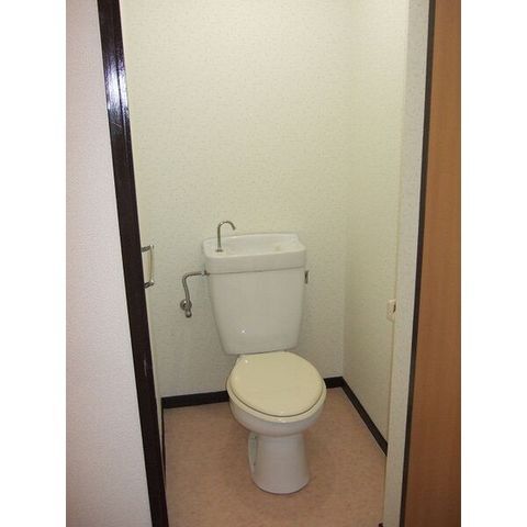 拡大写真:あかめコーポ 2階205のトイレ