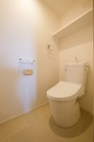 拡大写真：CIDNAL THE PLACE 7階706のトイレ