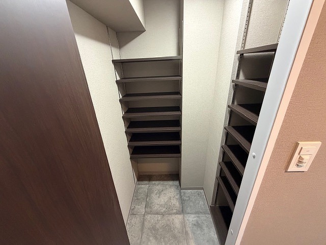 拡大写真:OAKVILLA桜並木クラス 8階802の収納