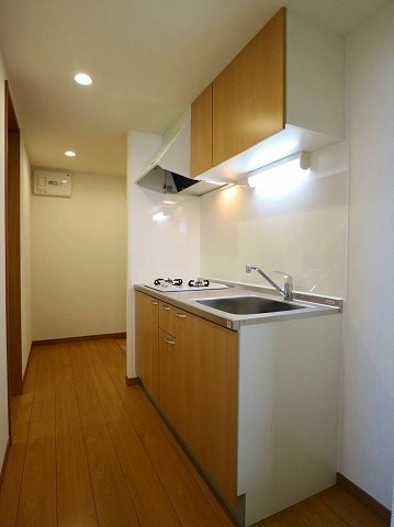 拡大写真:TUA CASA 1階103のキッチン
