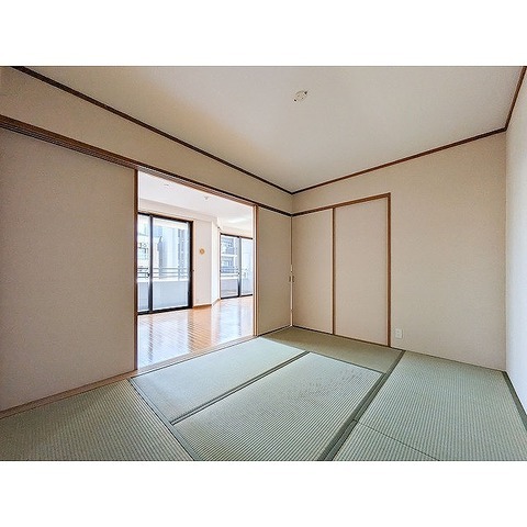 拡大写真:サンリヤン薬院 9階901の居間