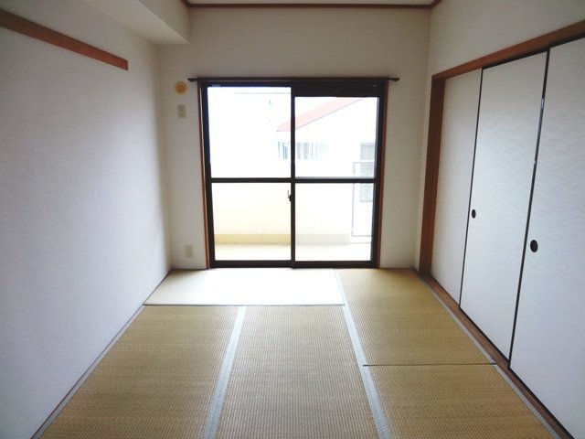 拡大写真:福岡市南区清水1丁目 3階306の居間