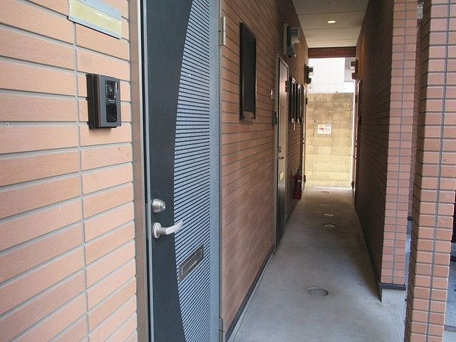 拡大写真:メルクス平尾 2階205の玄関