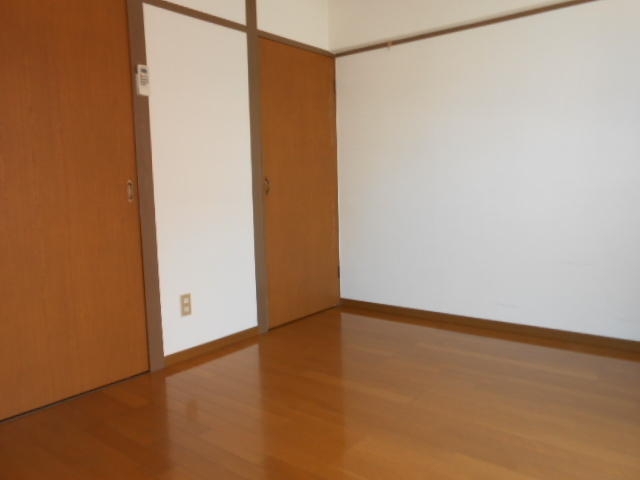 拡大写真:アーバン大橋 4階405の居間