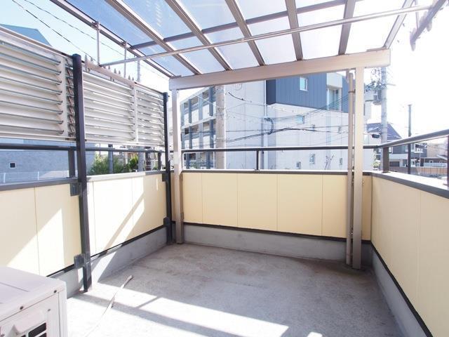 拡大写真:松園町戸建て 1階1のバルコニー