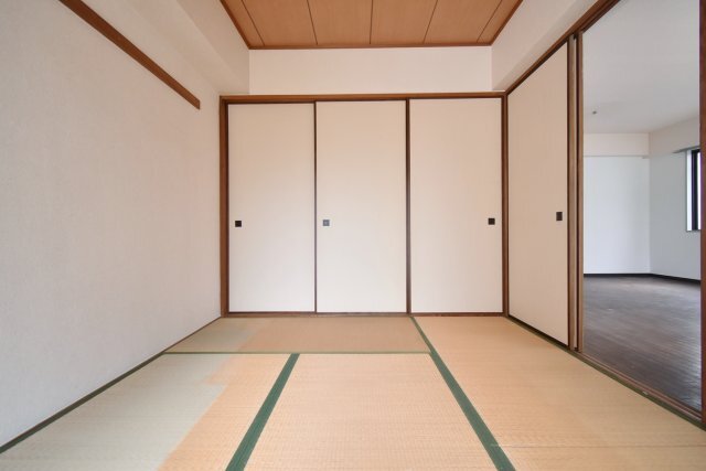 拡大写真:メゾン・ド・甲子園二番町 1階101の和室