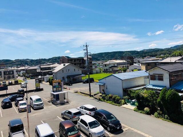 拡大写真:レオパレス宝 3階303-1の外観